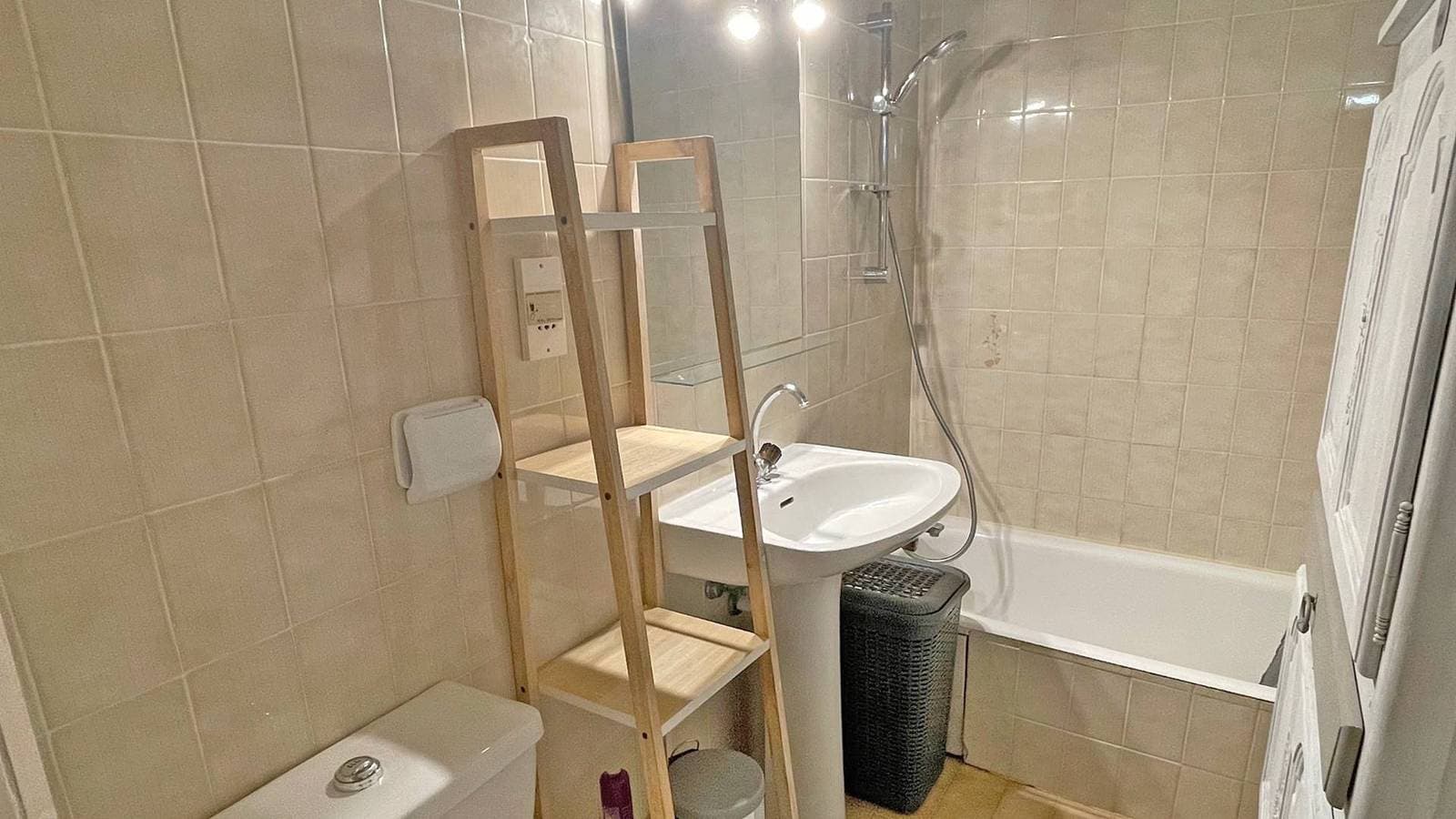 Foto 11 von 13: Studio - 2/4 Personen - Meerblick - Klimaanlage - Pool der Residenz - WLAN - Strand - Sainte Maxime