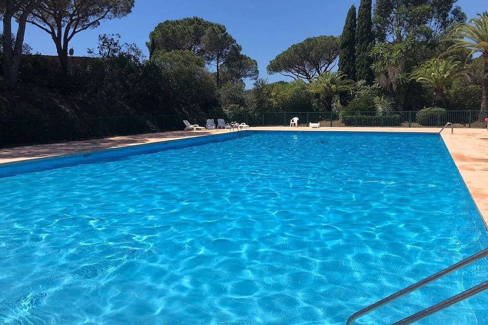 Farmhouse near beach in shade of umbrella pines with sea view 1