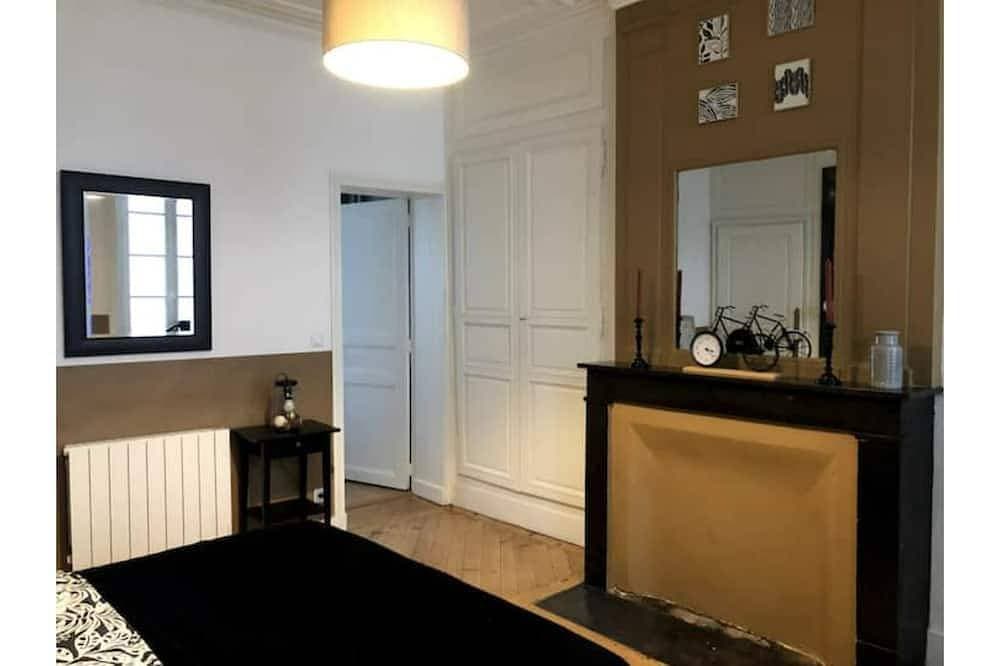 Foto 3 von 7: Quiet & comfortable downtown location + private parking