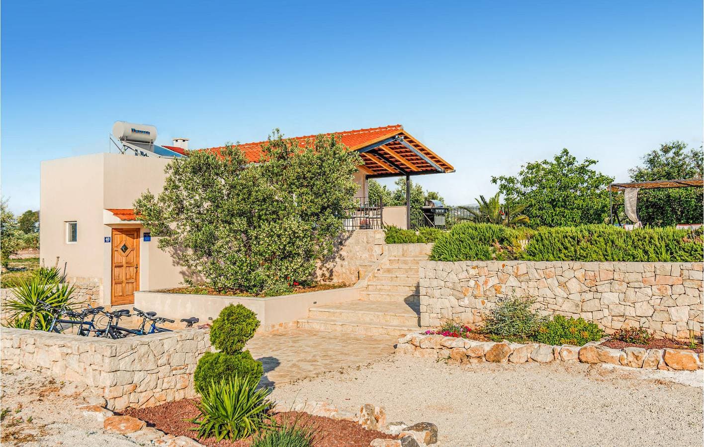 Foto 4 von 44: Gemütliche 2-Zimmer-Wohnung mit Pool, WLAN und Terrasse, 900 m vom Strand entfernt