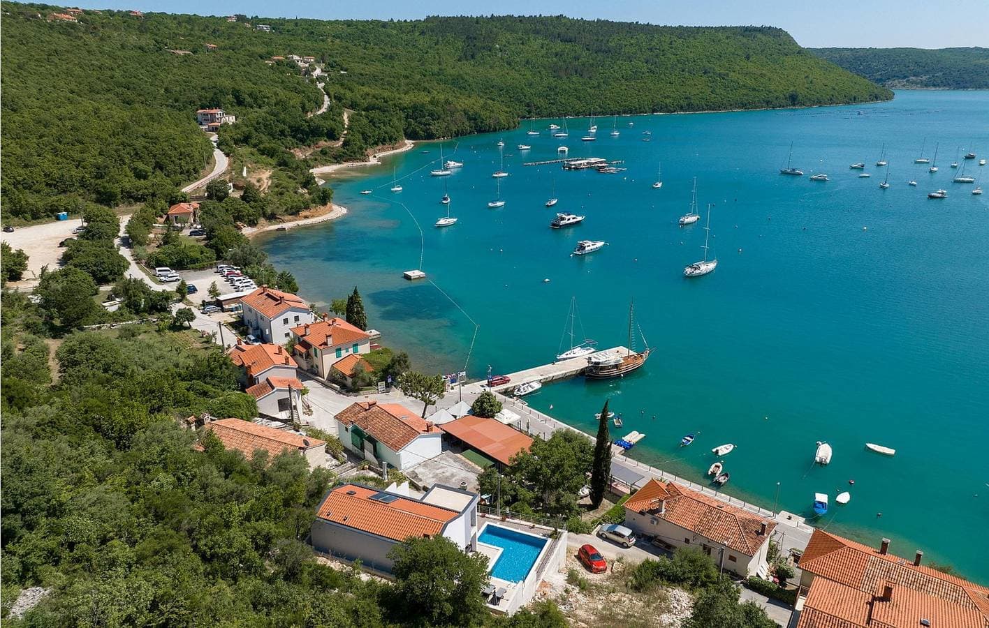 Foto 8 von 50: Apartment am Meer mit Terrasse, WLAN und Parkplatz – nur wenige Schritte von der Küste und dem Stadtzentrum entfernt