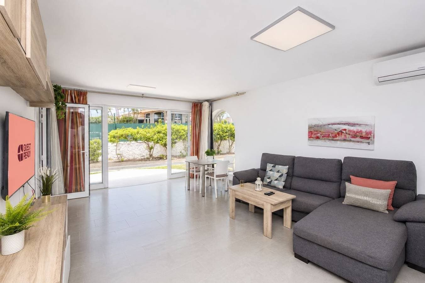 Foto 8 von 26: Ferienwohnung für 4 Personen mit Terrasse