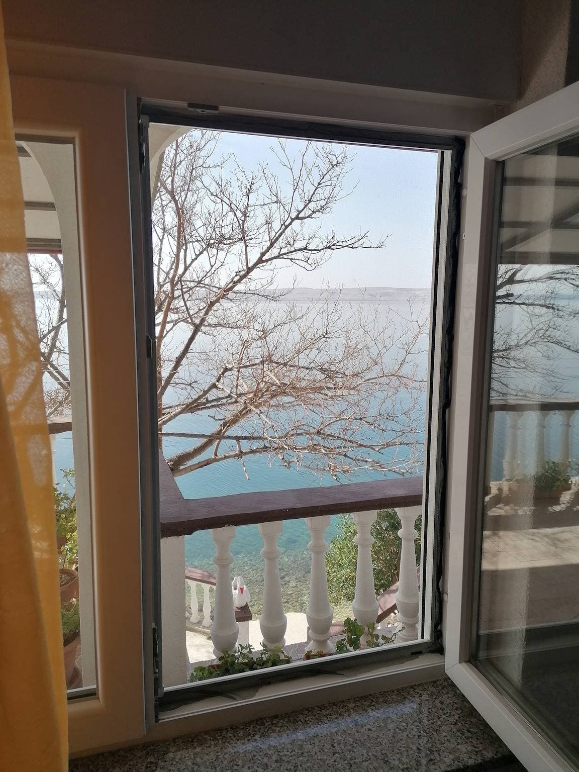 Foto 13 von 41: Ferienwohnung mit Klimaanlage direkt am Wasser