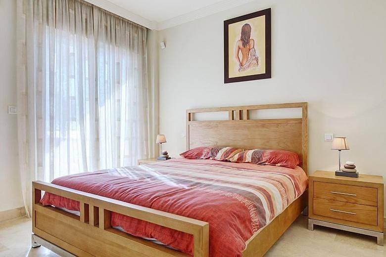 Foto 3 von 12: Ferienwohnung für 6 Personen mit Pool