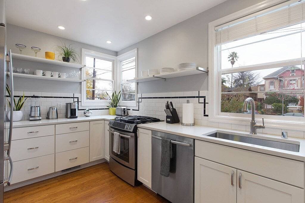 Foto 4 von 24: Bay Area Charming 1938 Art Deco Duplex