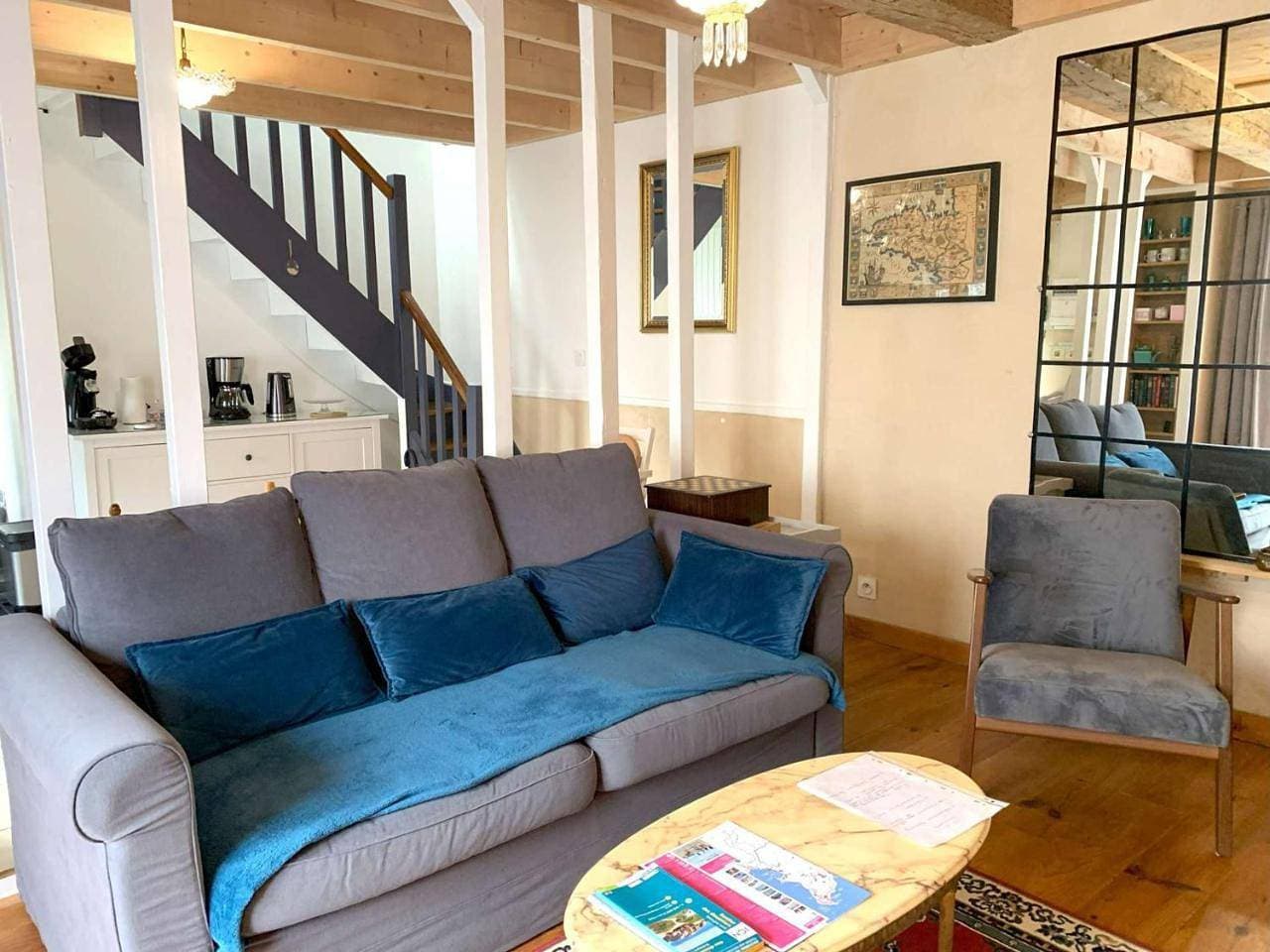 Foto 8 von 25: Charmante maison de pêcheur rénovée, 400m plage Trestraou, parking privé, terrasse et équipements bébé - Fr-1-368-405