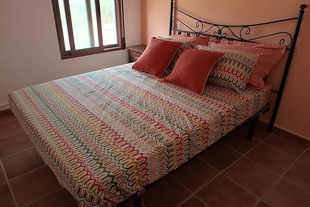Foto 3 von 10: Zimmer 'Fresa' mit Bergblick, WLAN und Klimaanlage
