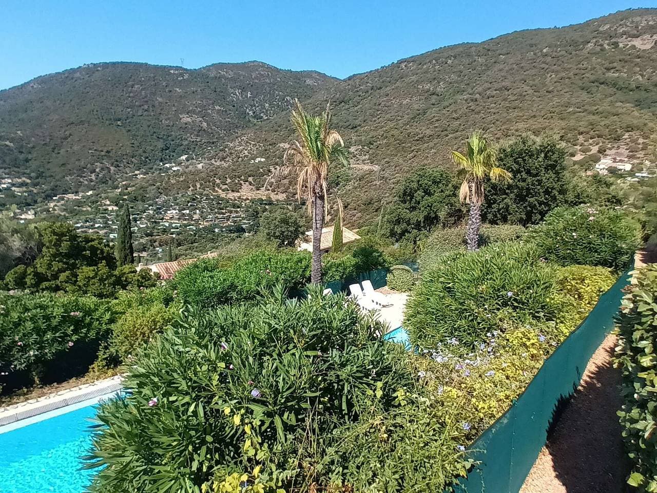 Villa in Cavalaire-sur-Mer mit Pool, Sauna, Parkplatz und Haustiere erlaubt 1