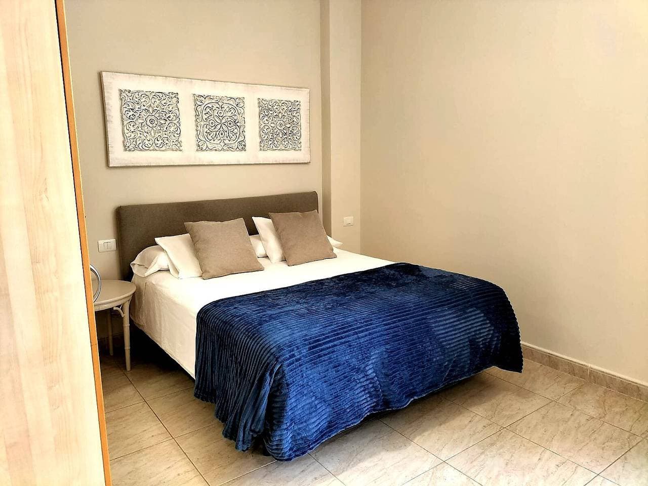 Foto 11 von 22: Schöne und helle Ferienwohnung mit Terrasse und direktem Eingang von der Straße.