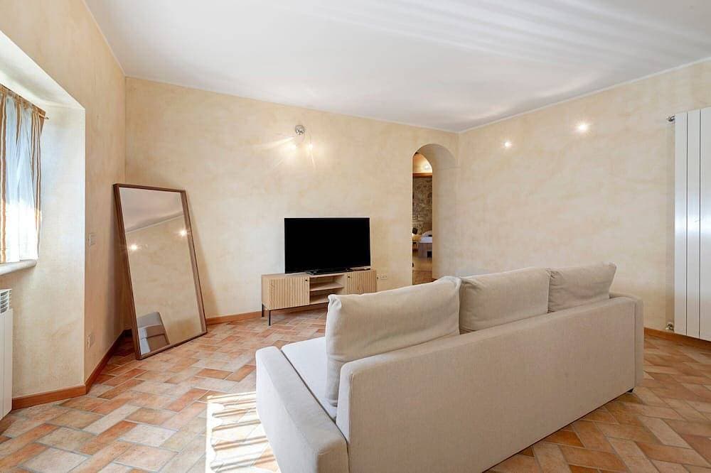 Foto 9 von 21: Ferienwohnung 'Casa Dolce Casa Al Castello' mit Seeblick, WLAN und Klimaanlage