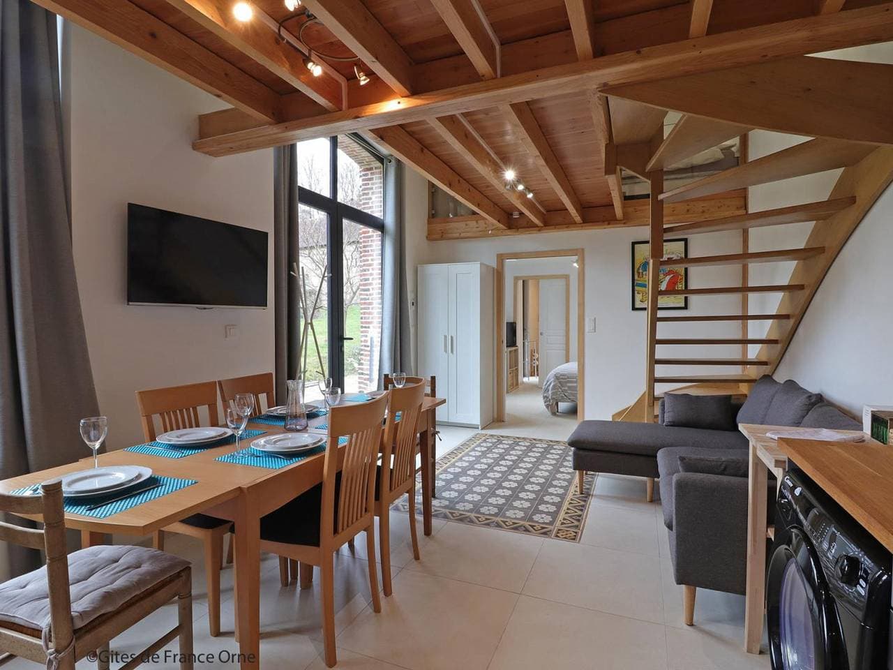Foto 5 von 36: Außergewöhnliches Haus mit Hallenbad und Sauna in L'Aigle