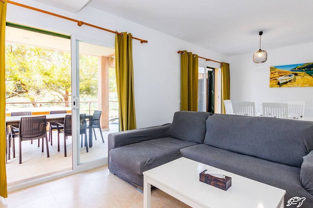 Foto 12 von 27: Cala Mendia Beach House 2 es with direct access to the beach and sea views