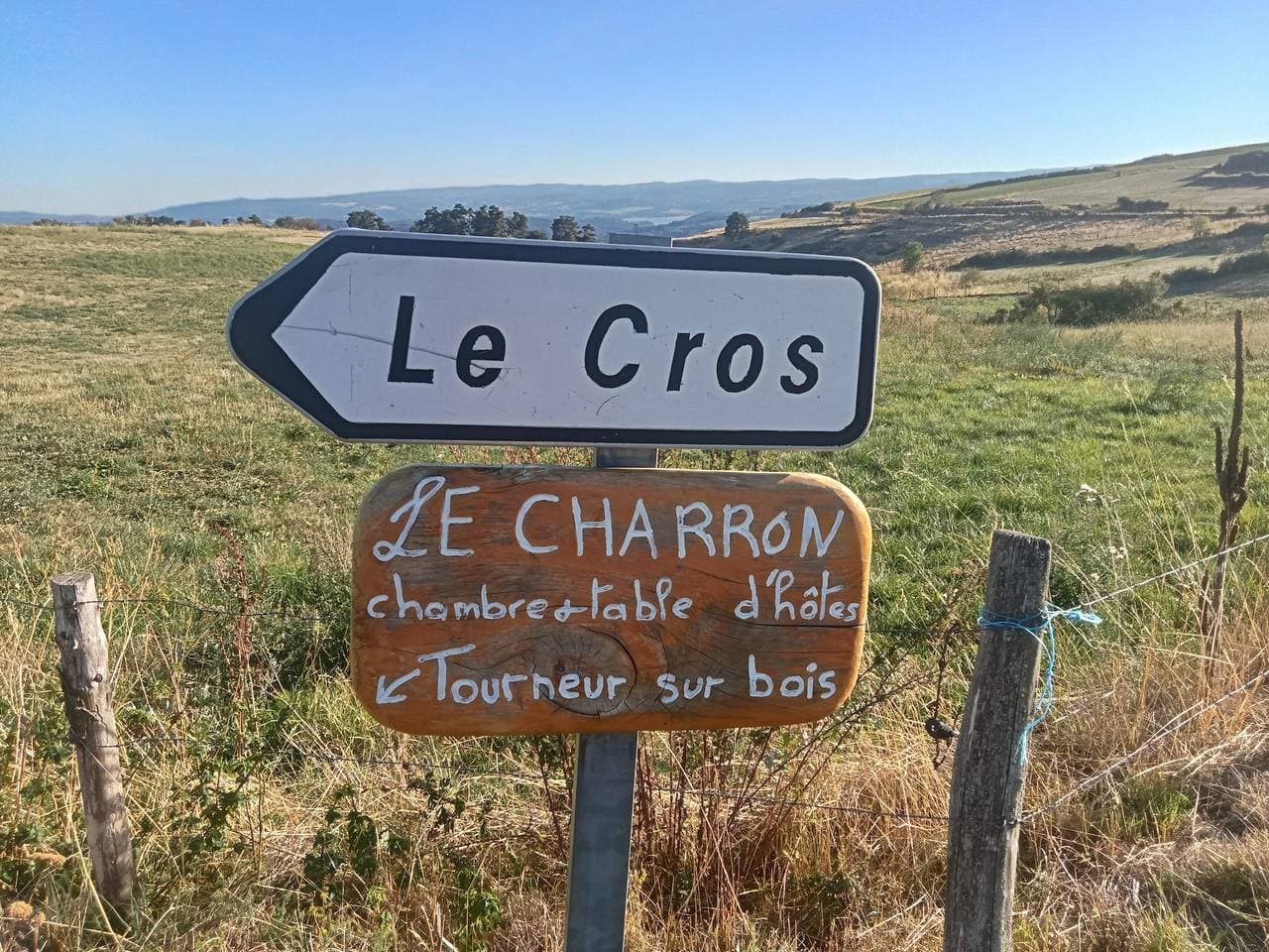 Foto 2 von 33: Le Charron Gästezimmer – Zimmer La Toupie