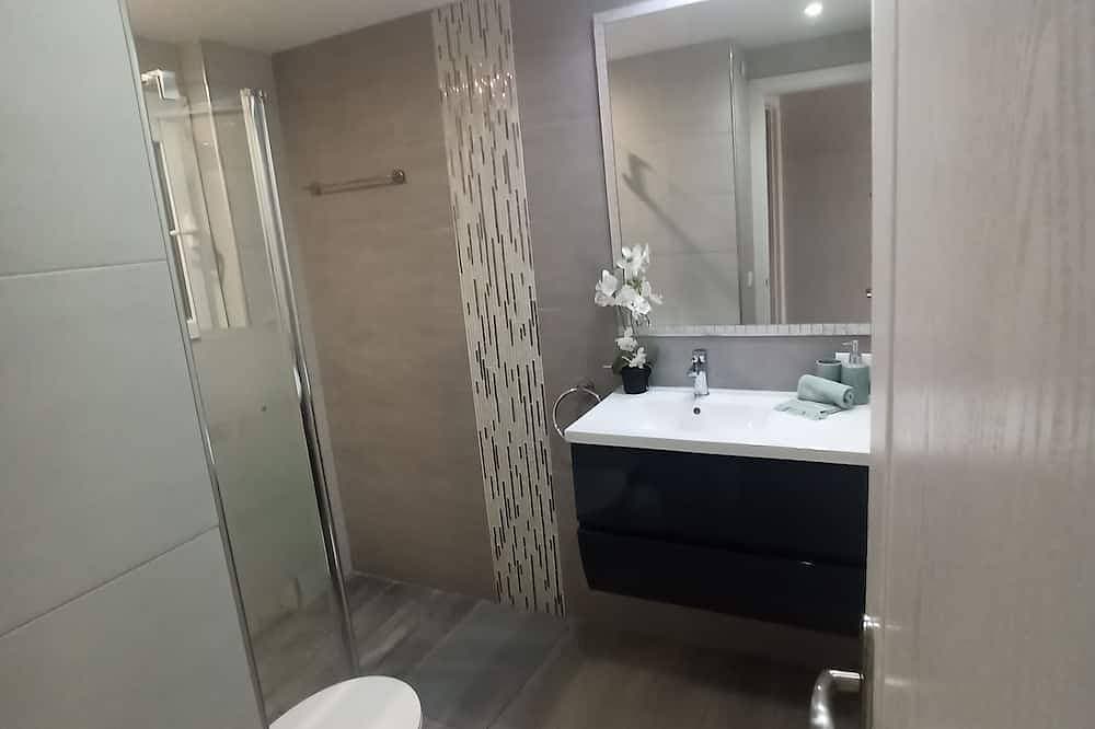 Foto 2 von 6: Moderne 3-Zimmer Wohnung im Zentrum. Nur 50 Meter zum Strand!