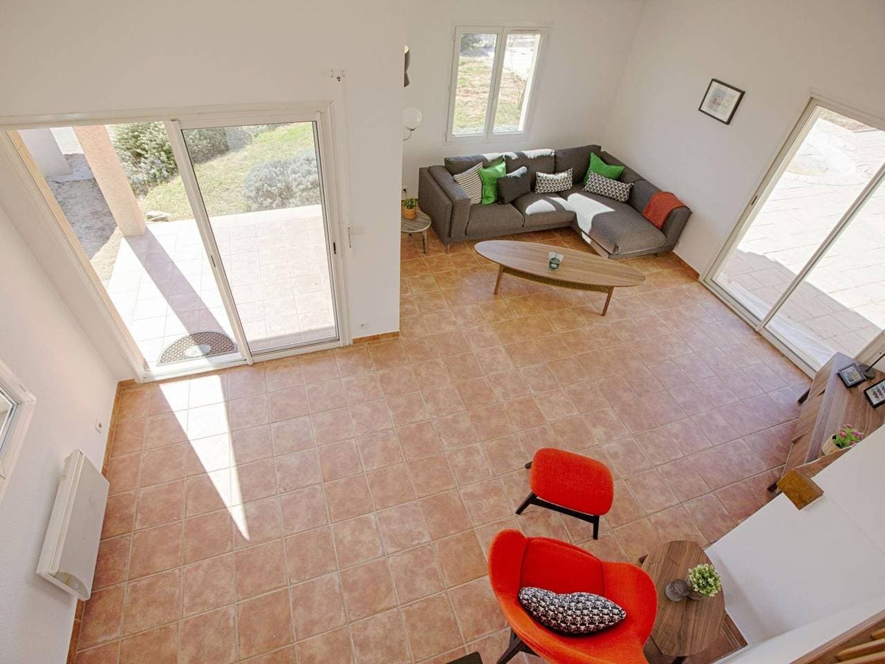 Foto 11 von 38: Impressive Villa with Hill View in Joyeuse