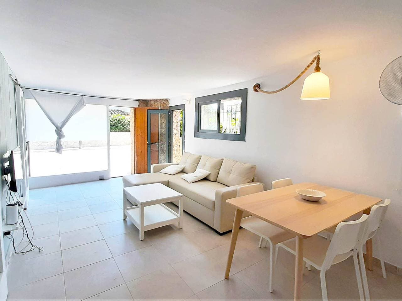 Foto 5 von 13: Appartement rénové à Llafranc, 5 pers, terrasse, lave-linge, à 200m de la mer