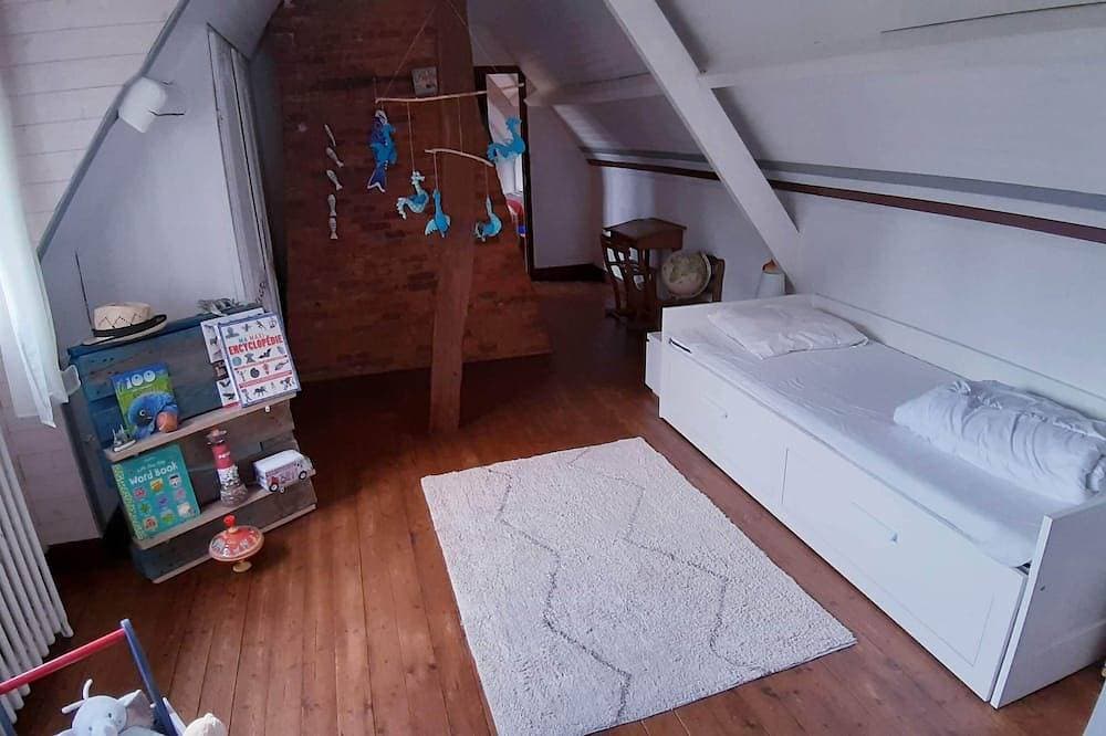 Foto 7 von 30: Authentischen normannischen Fachwerkhaus mit Parkanlage in der Nähe von Wald und Meer