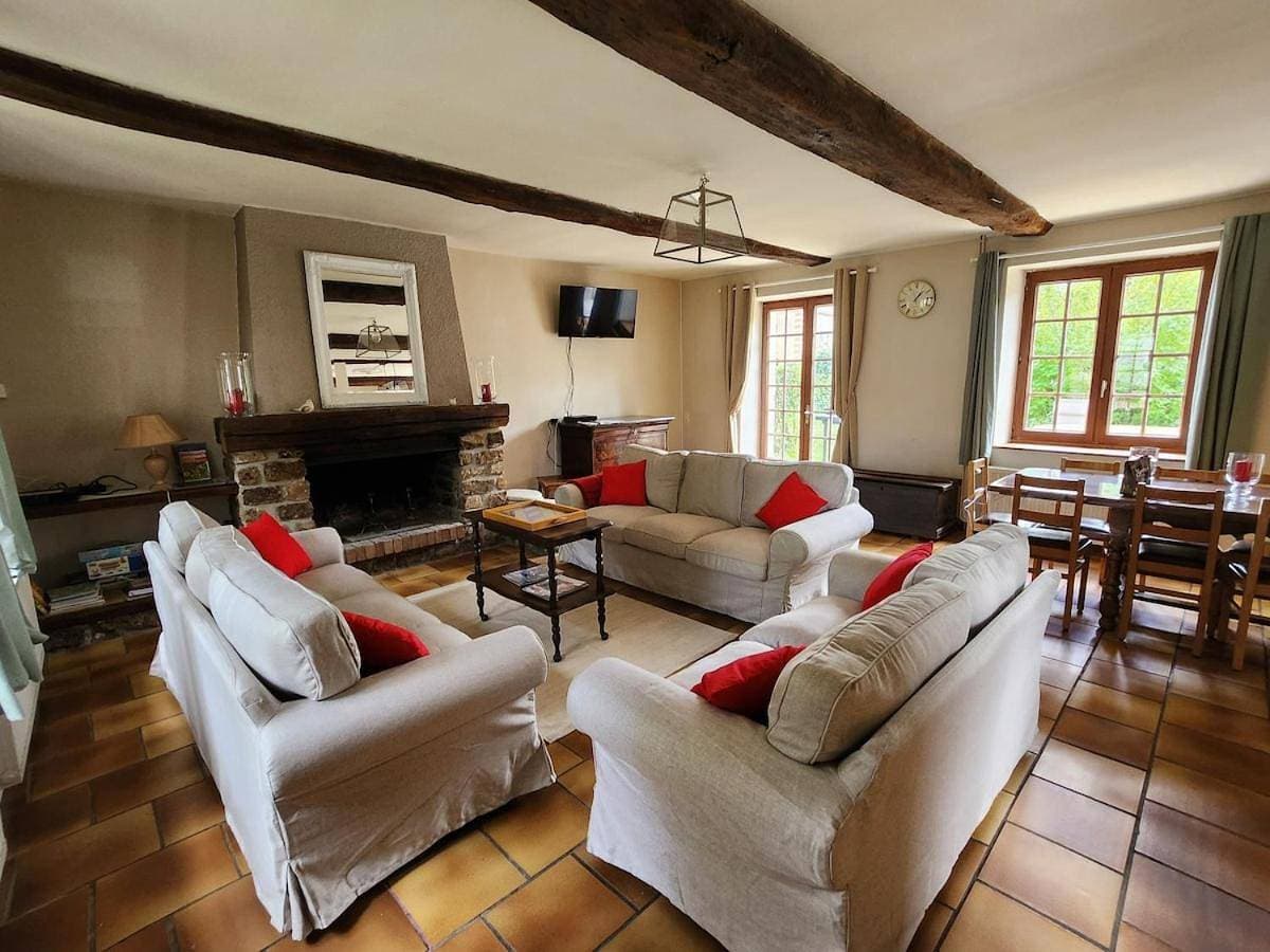 Foto 7 von 41: Five-Bedroom House