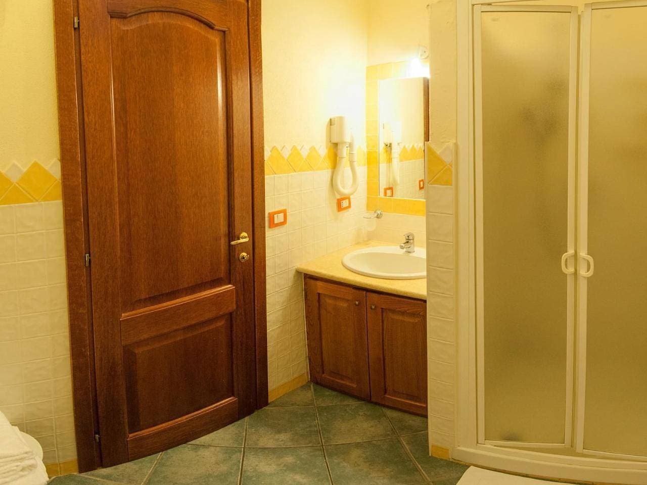 Foto 10 von 10: Triple Room with Sea View