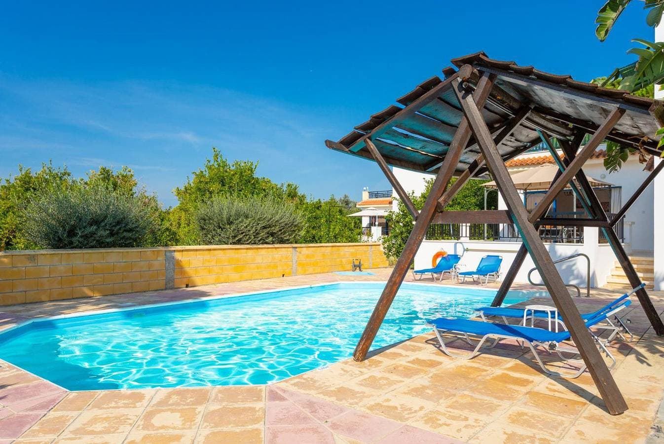 Foto 9 von 31: Villa für 4 Personen mit Balkon