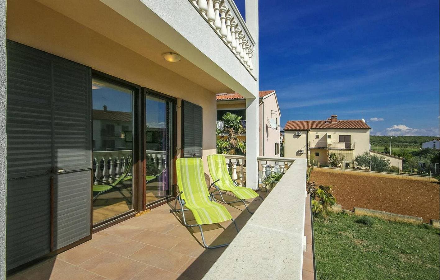 Foto 13 von 35: Gemütliche 100 m² große Wohnung mit Terrasse, WLAN und Parkplatz in der Nähe des Stadtzentrums