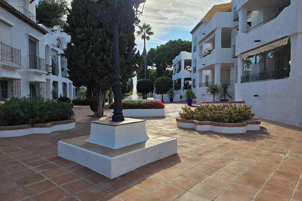 Foto 12 von 27: A lovely spacious 2-bed apartment  on beautiful El Presidente Urbanisation,