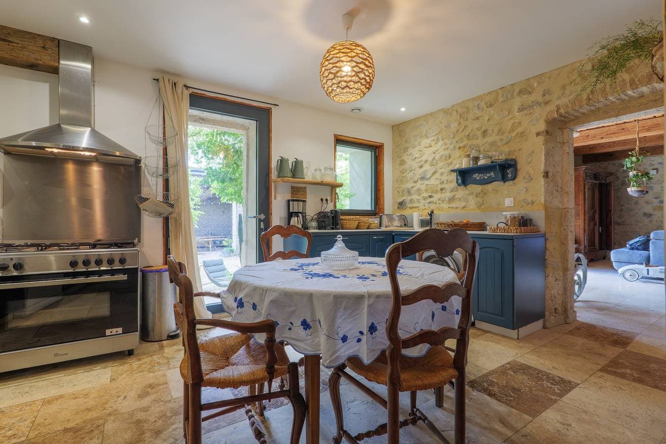 Foto 13 von 23: Gästezimmer „La Terre d’à Côté“ mit gemeinsamer Terrasse und WLAN