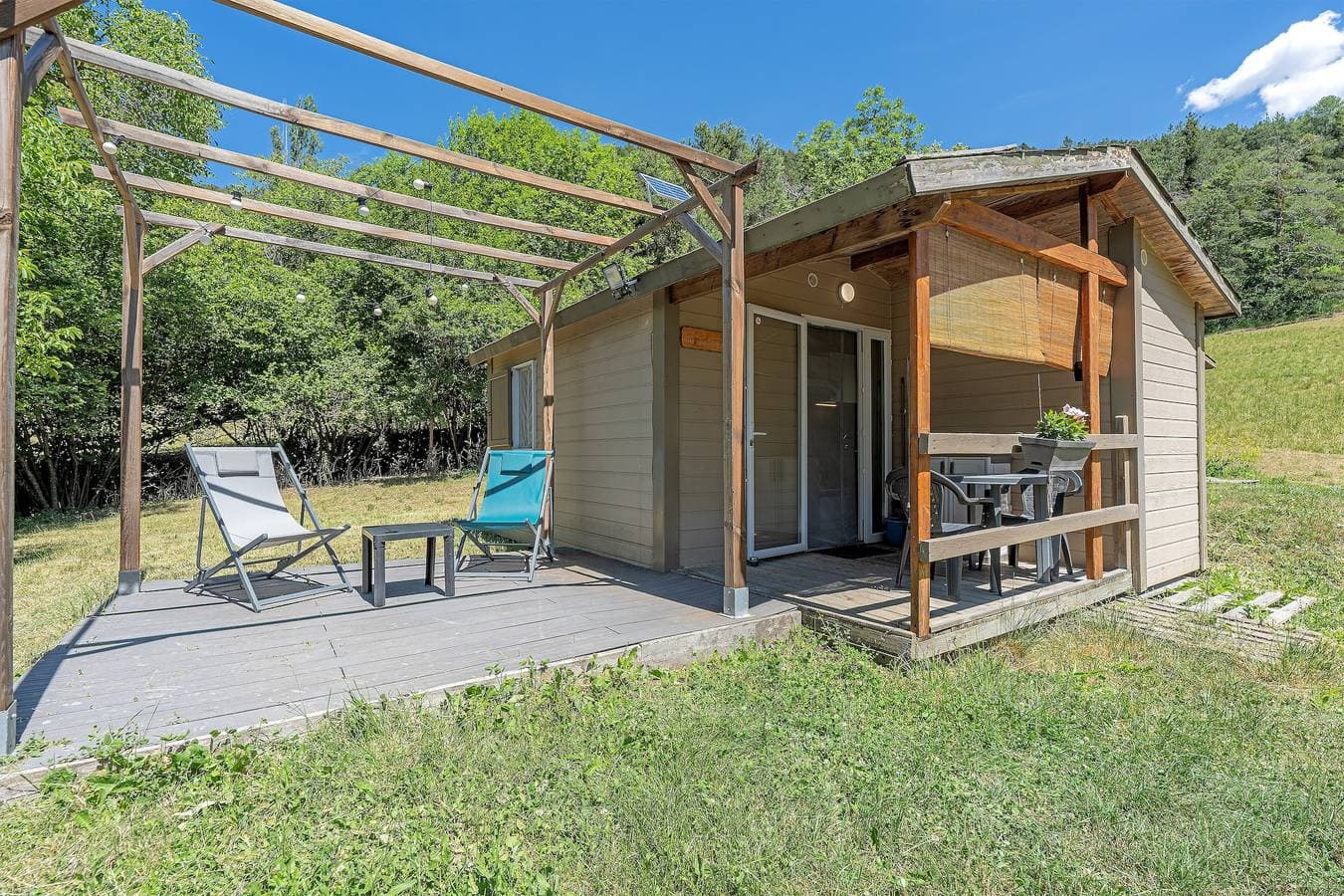 Foto 2 von 27: Cottage „Marquisat Boscodon“ mit Bergblick, WLAN und Klimaanlage