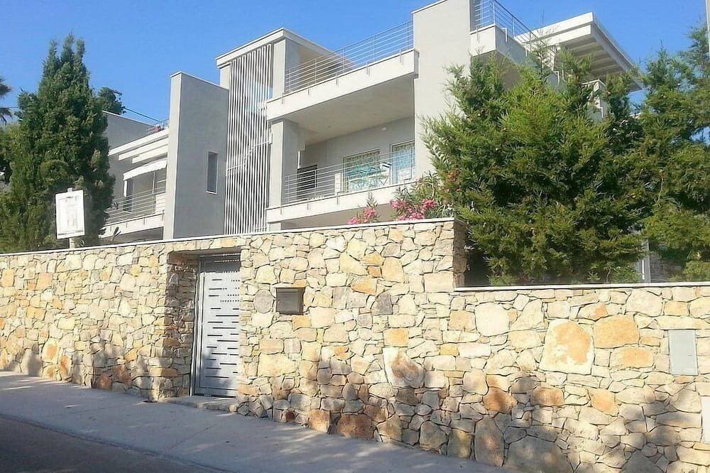 Foto 12 von 30: Villa Eliria C: A graceful studio apartment situated at a short distance from the beach, with Free Wi-Fi.