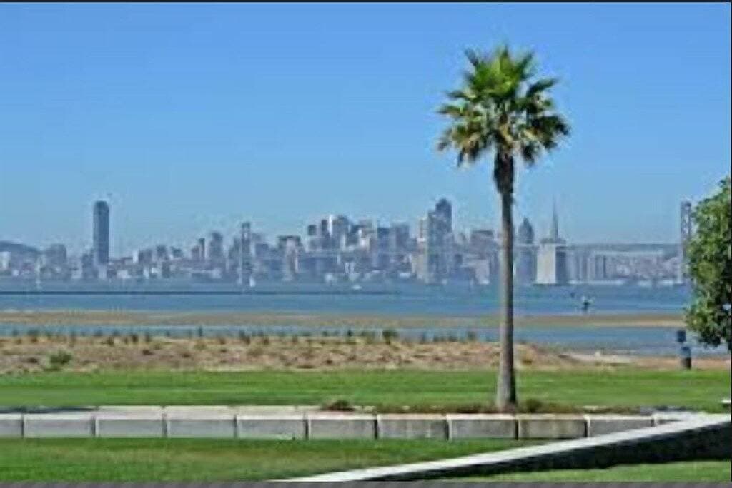 Foto 11 von 34: West Oakland, nur wenige Minuten von San Francisco und dem Stadtteil Uptown in Oakland entfernt