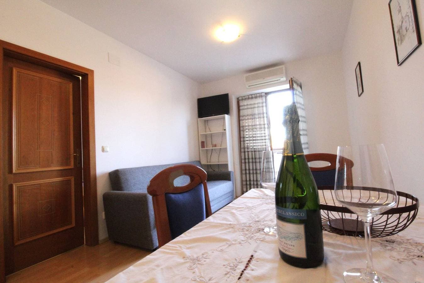 Foto 11 von 48: Apartment Katarina wit sea view 1