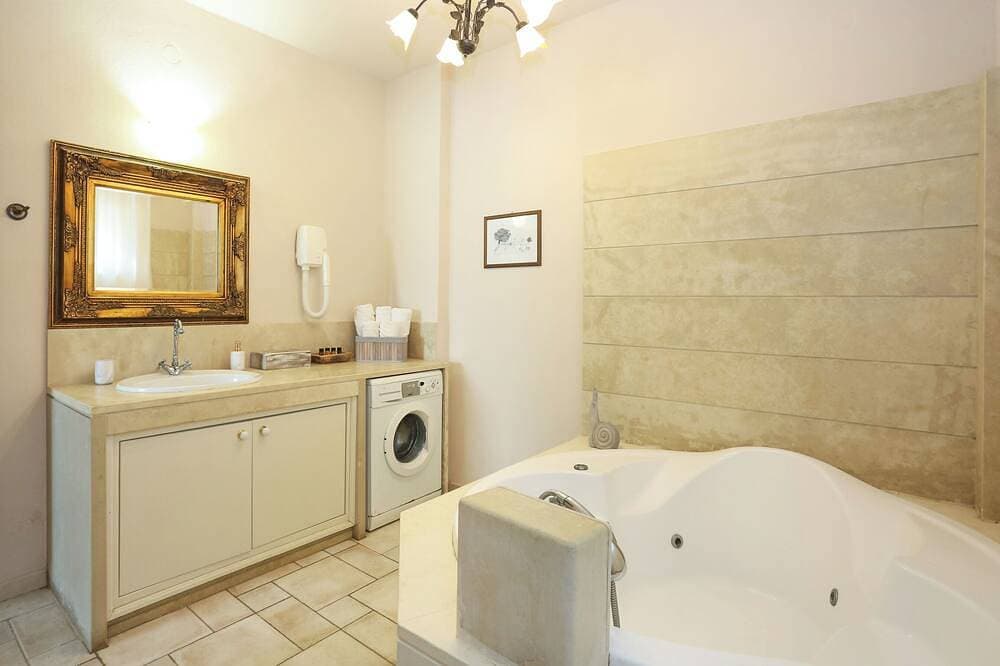 Foto 9 von 30: Traditional villa in a serene environment with amazing sea view in Listaros