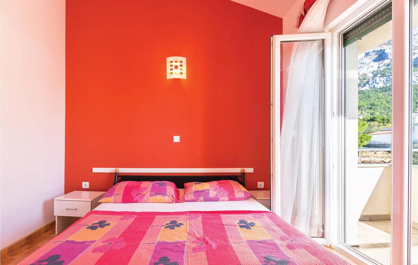 Foto 13 von 22: Ferienwohnung mit Meerblick in Makarska: WLAN, Terrasse, in Strand- und Stadtzentrumsnähe