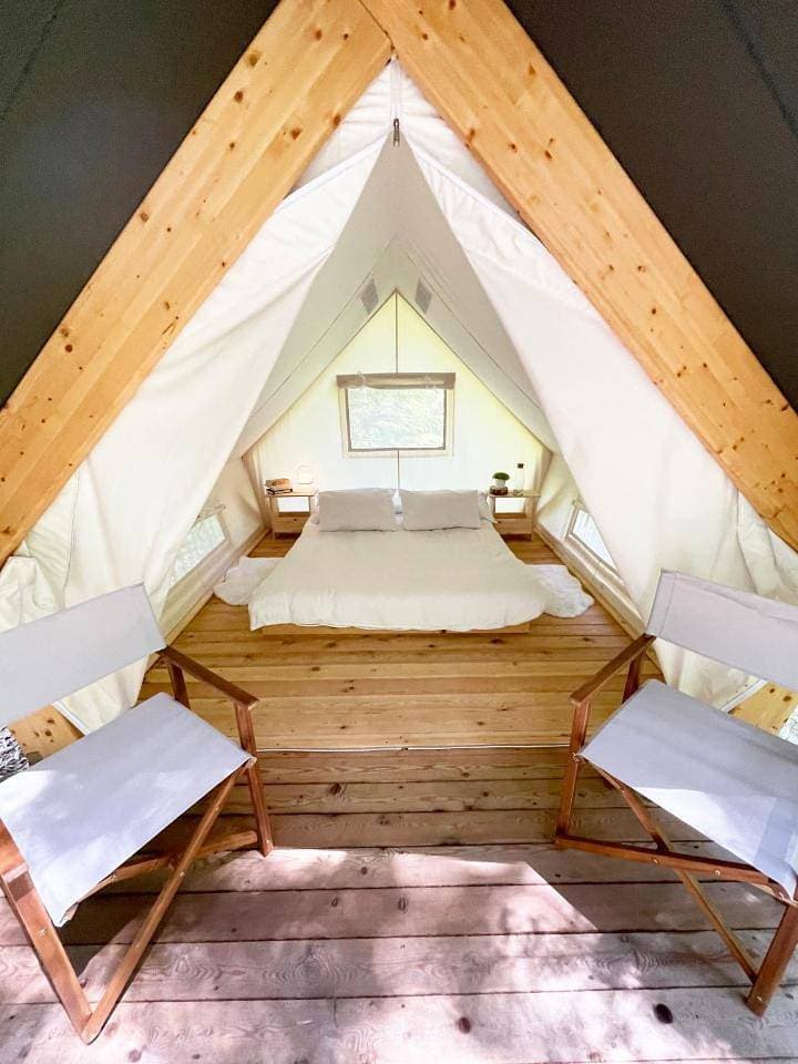 Foto 10 von 39: Tent