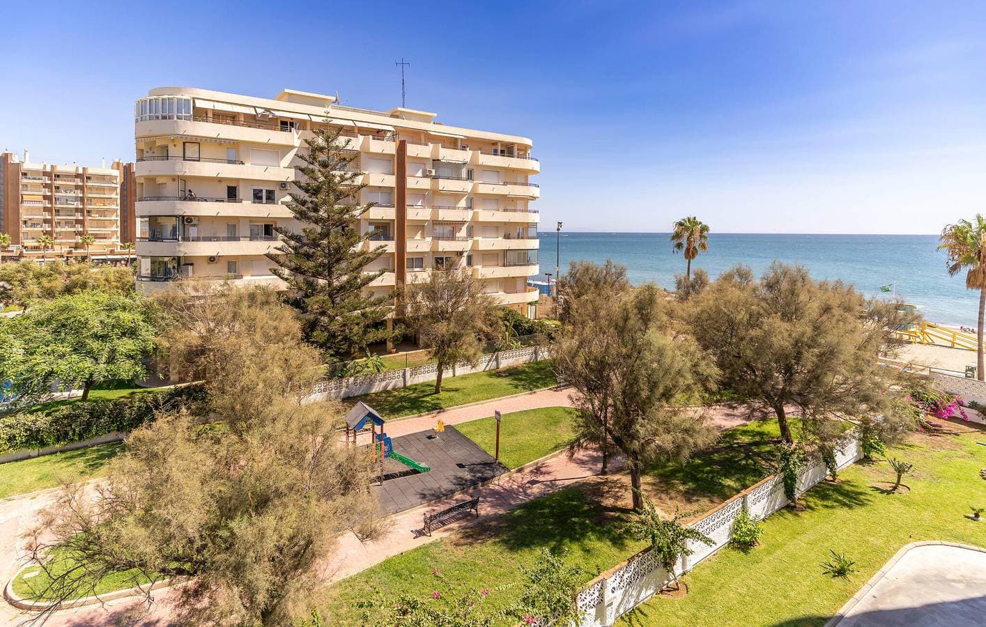 Foto 7 von 17: Appartement am Strand mit Wi-Fi, AC, Pool und Küche - 2,5 km bis Playa de los Boliches