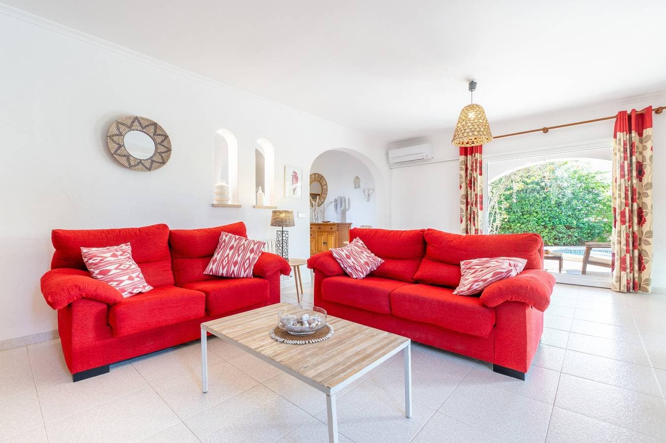 Foto 5 von 34: Villa 'Estrelitzia' mit privatem Pool, Wi-Fi und Klimaanlage