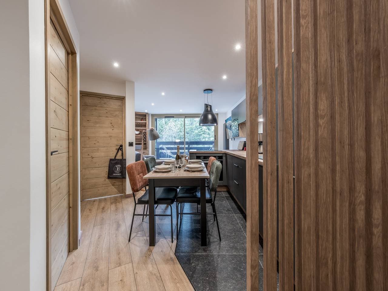 Foto 7 von 16: Moderne Wohnung in Courchevel 1850