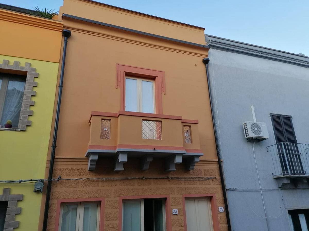 Appartamento su palazzina storica in centro a Sant'Antioco 1