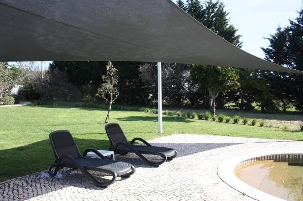Foto 12 von 19: Refuge with Private Pool and Garden View - Quinta Fronteira