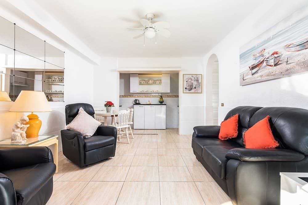 Foto 12 von 30: Apt. am Pool mit 1 Schlafzimmer und neuer Überarbeitung des Pools für über €100K