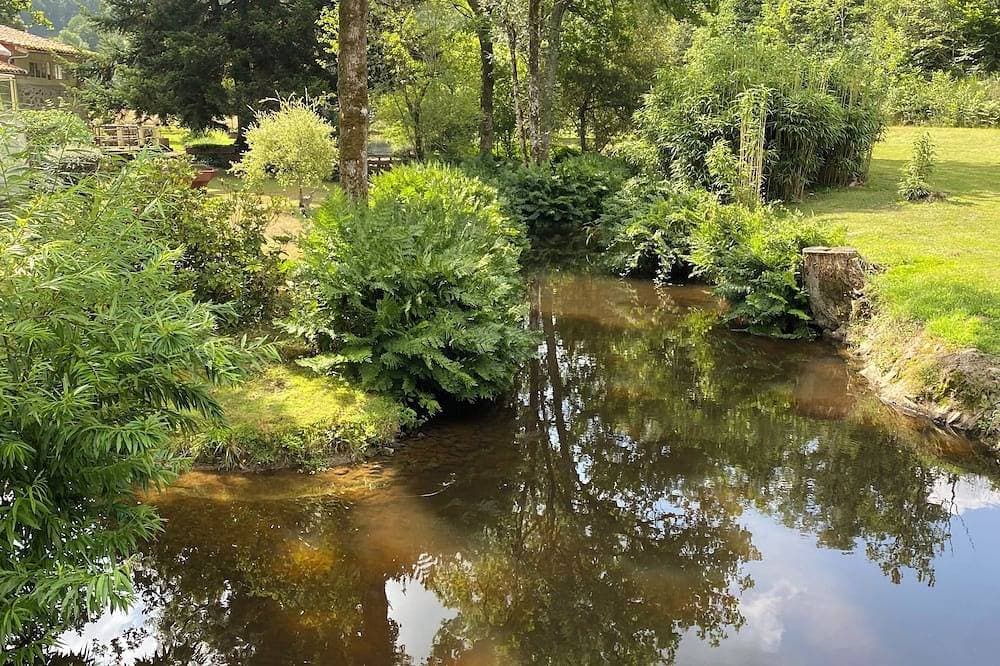 Foto 12 von 23: A comfortable and quiet gîte with private pool, wellness massages 🌺