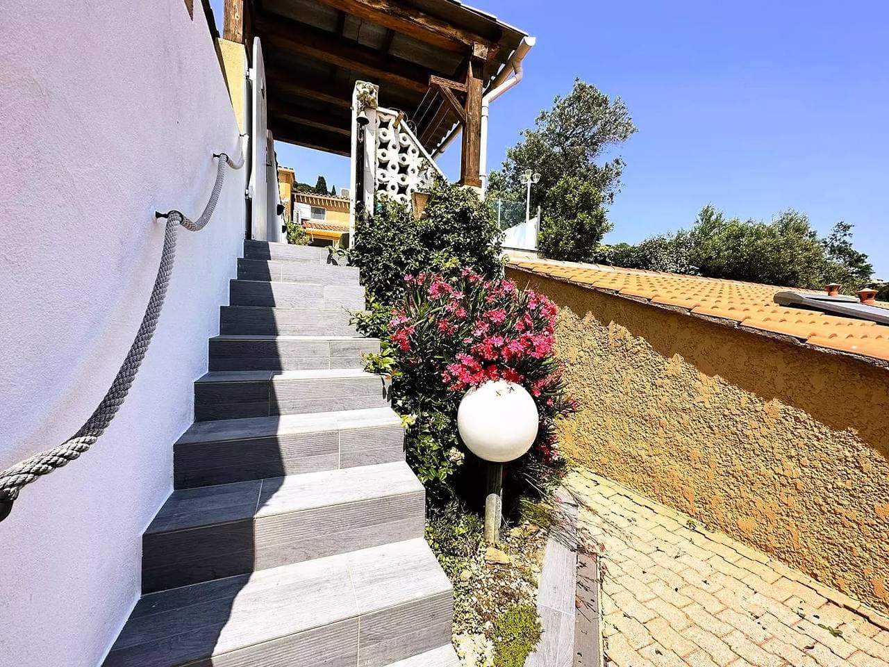 Foto 9 von 22: Klimatisiertes provencal Mazet für 4 Personen mit privatem Pool bei Domaine de Valcros in La Londe-les-Maures