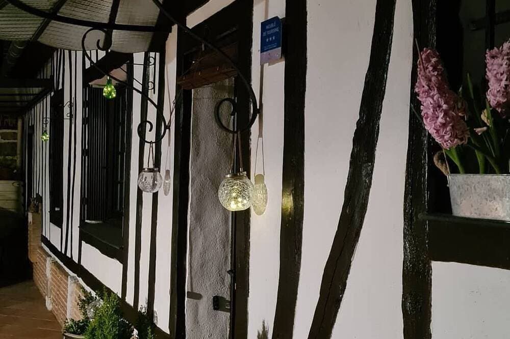 Foto 9 von 30: Das Künstlerhaus aus dem 17. Jahrhundert liegt 9 Minuten vom historischen Zentrum von Rouen entfernt
