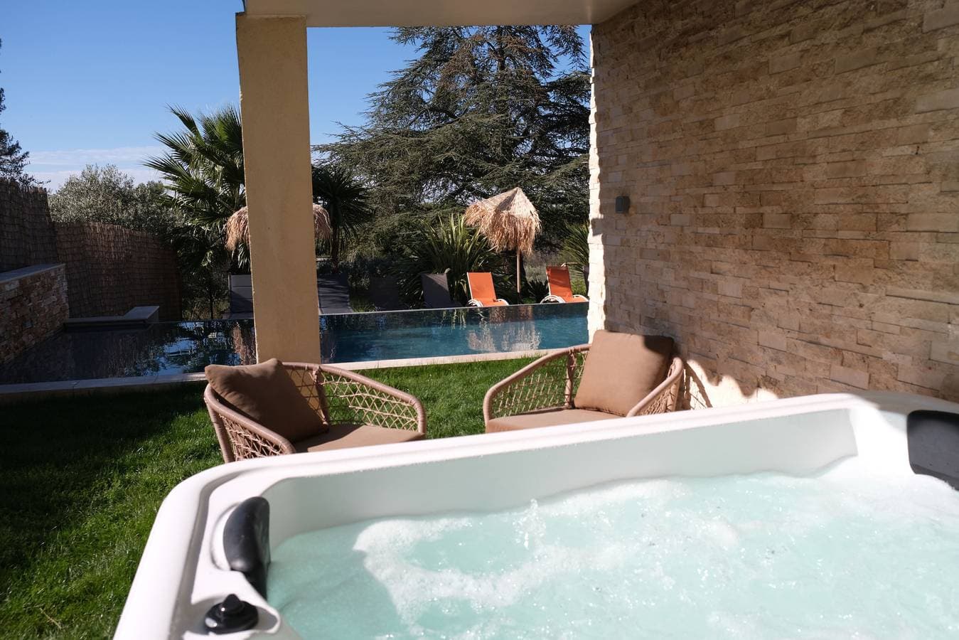 Foto 11 von 57: Location vacances piscine Saint Chamas.