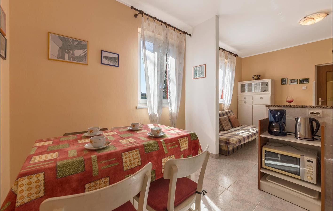 Foto 9 von 28: Gemütliche 2-Zimmer-Wohnung mit Garten, Parkplatz und Sehenswürdigkeiten in der Nähe