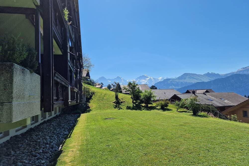 Foto 10 von 28: Beatenberg, grosse, ruhige 1 Zi-Wohnung  Wi-Fi/WLAN, Balkon, Aussicht