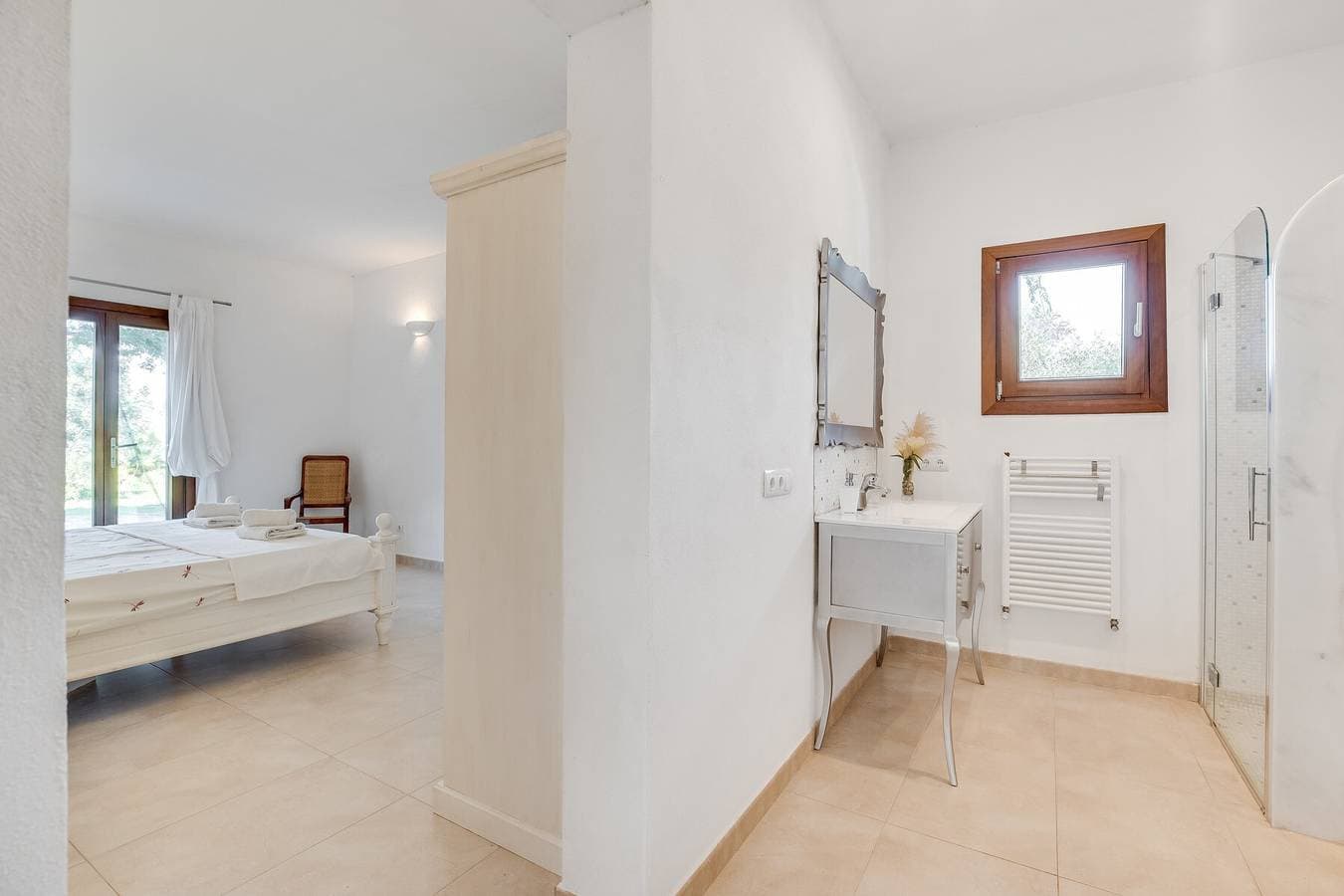 Foto 11 von 33: Ferienhaus Finca Na Blanca mit Meerblick, Pool, WLAN, Terrassen und Garten