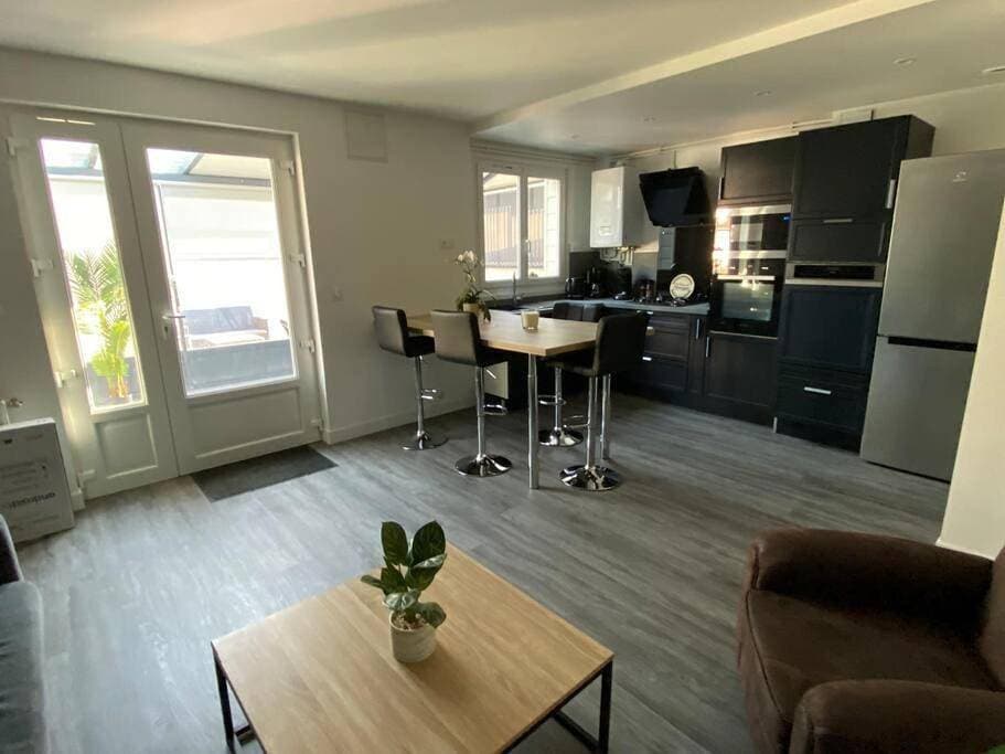 Foto 4 von 19: Three-Bedroom House