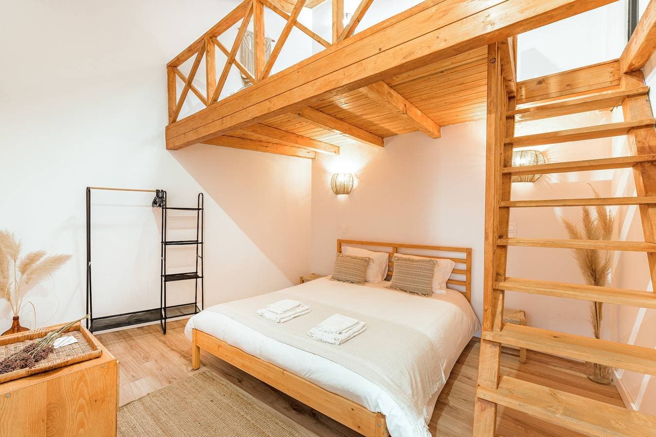 Foto 12 von 43: Ferienhaus 'Esteva Country House' mit Bergblick, WLAN und Klimaanlage