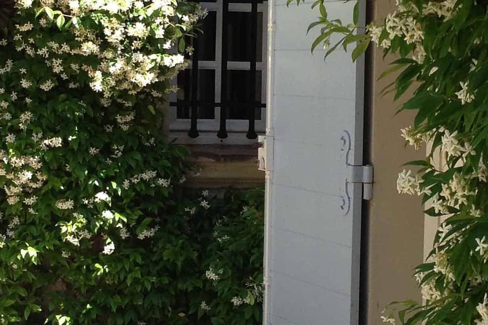 Foto 11 von 30: Exquisites Mini Estate, Villa und Gästehaus, Tennis, Pool, Gärten, Weinberg